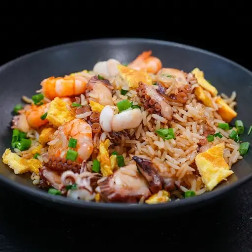 Arroz chaufa de mariscos