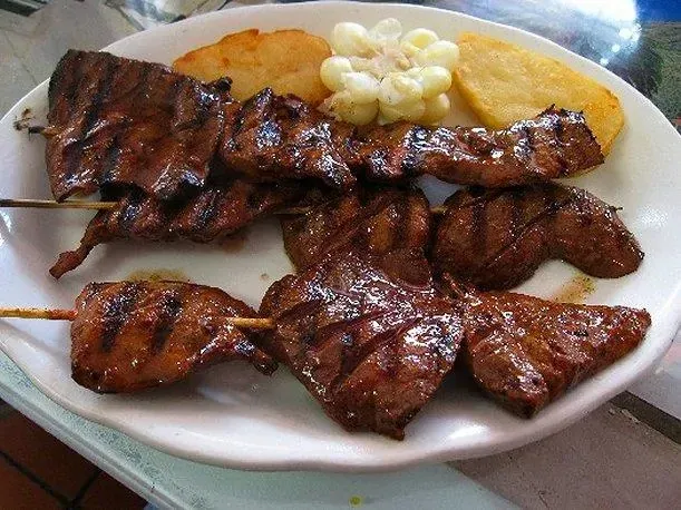 ANTICUCHO DE CORAZÓN ARGENTINO